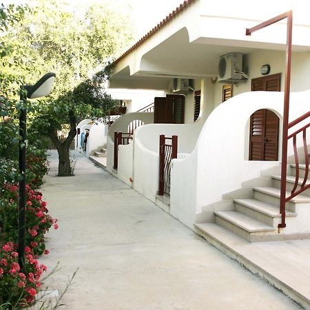 Residence Adriatico Матината Екстериор снимка