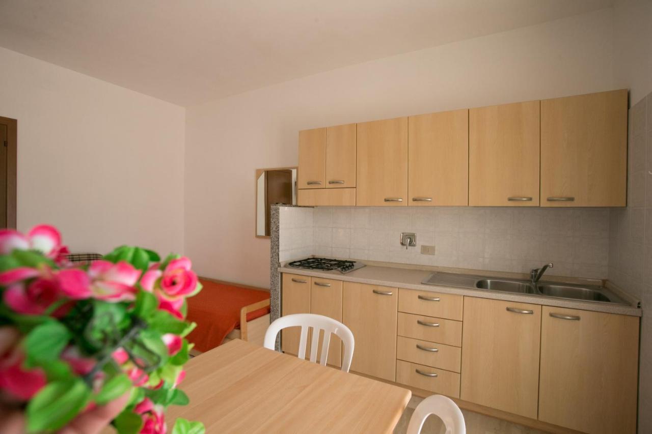 Residence Adriatico Матината Стая снимка