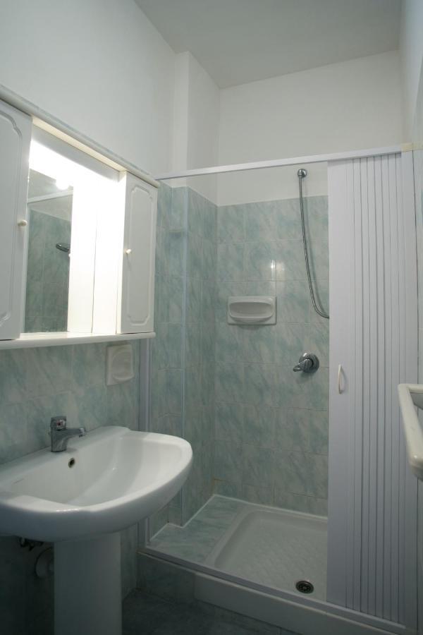 Residence Adriatico Матината Екстериор снимка