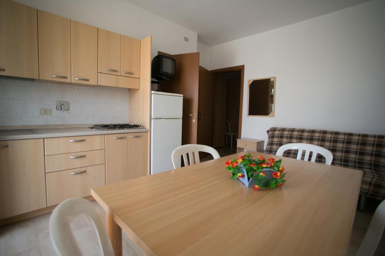 Residence Adriatico Матината Екстериор снимка